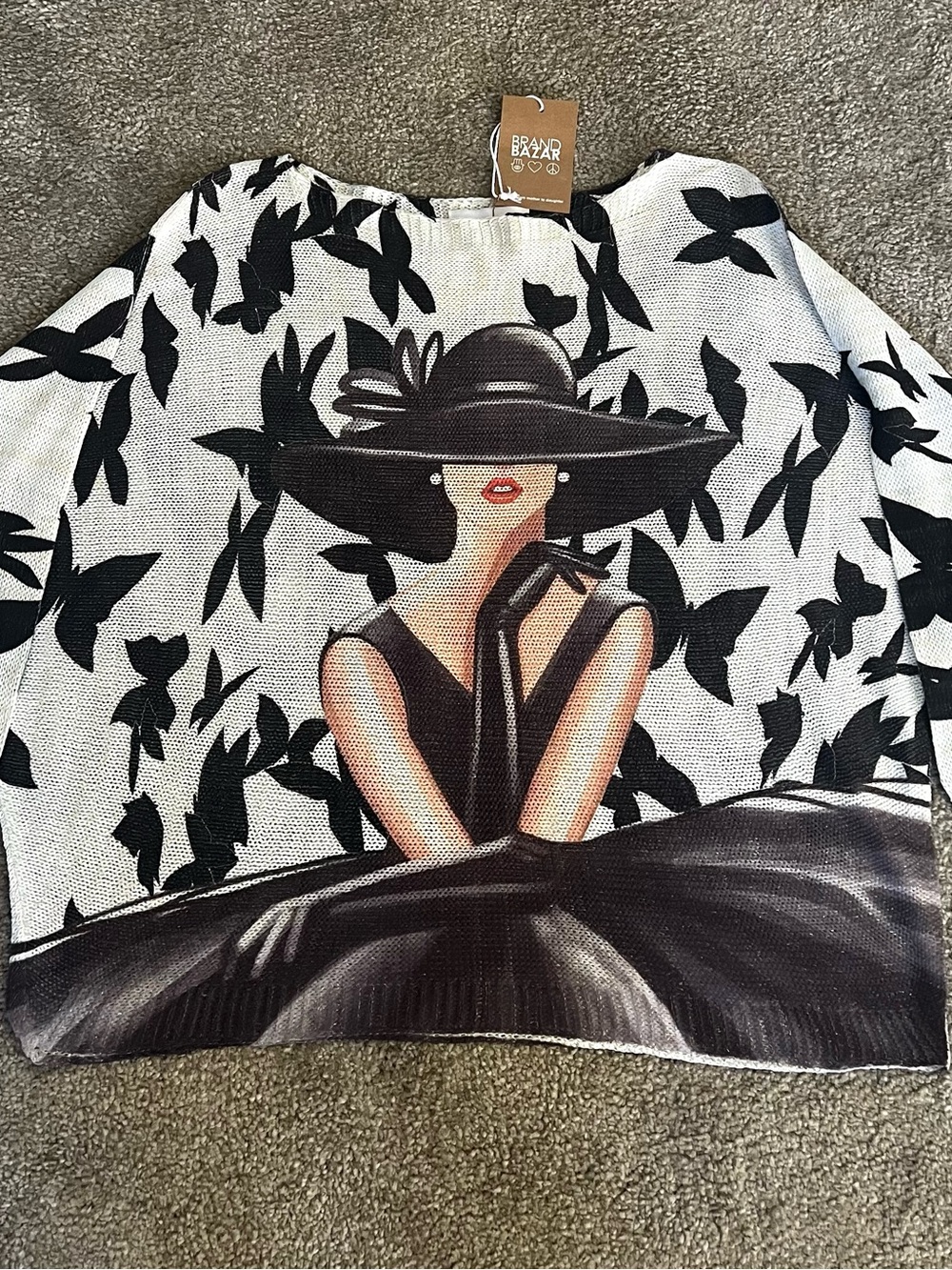 Brand Bazar Women's Black & White Graphic Scoop Neck Sweater
